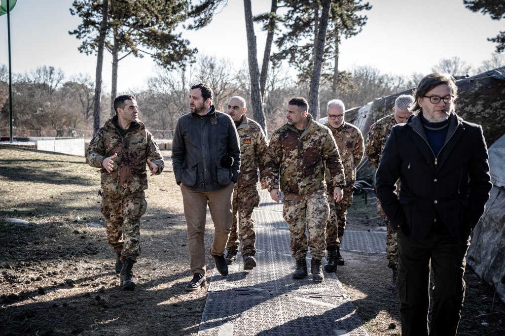 Operazione eVA: il sindaco di Pistoia Alessandro Tomasi visita il contingente italiano in&nbsp;Ungheria
