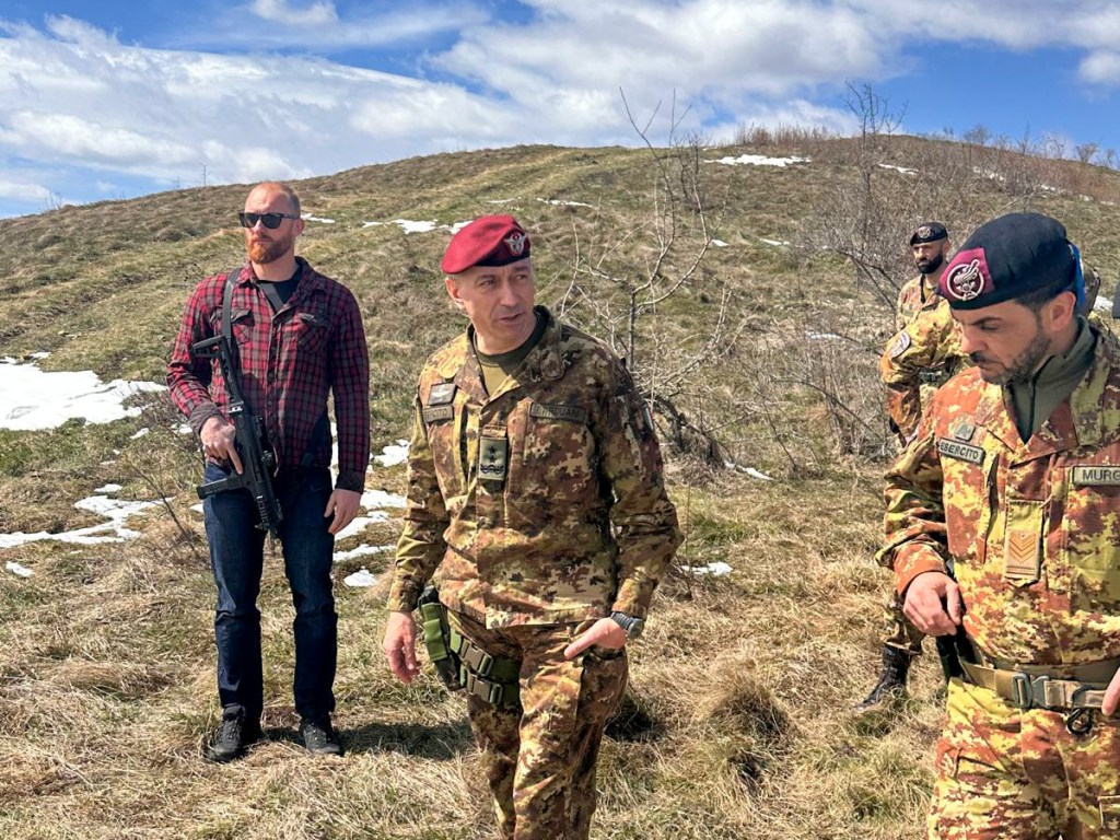 KFOR: il generale di divisione Enrico Barduani in Kosovo tra i soldati impegnati in&nbsp;operazione
